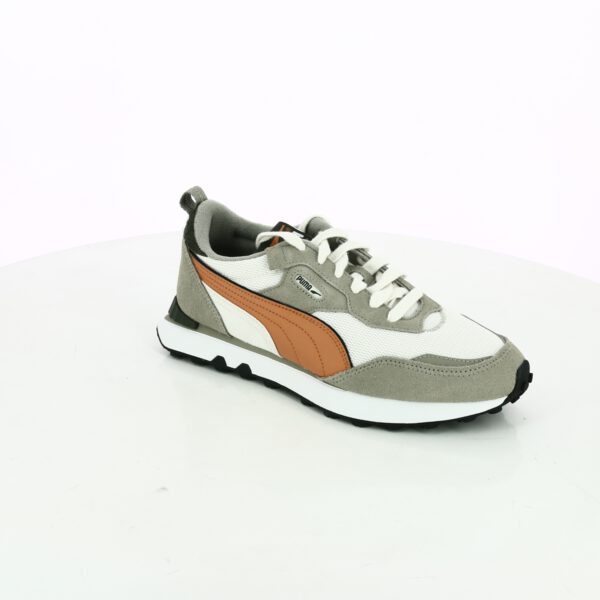 Puma schoenen online grijs